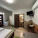 Szilvia Panzio Nocleg ze śniadaniem 3*