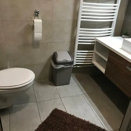 Szilvia Panzio Bed & Breakfast