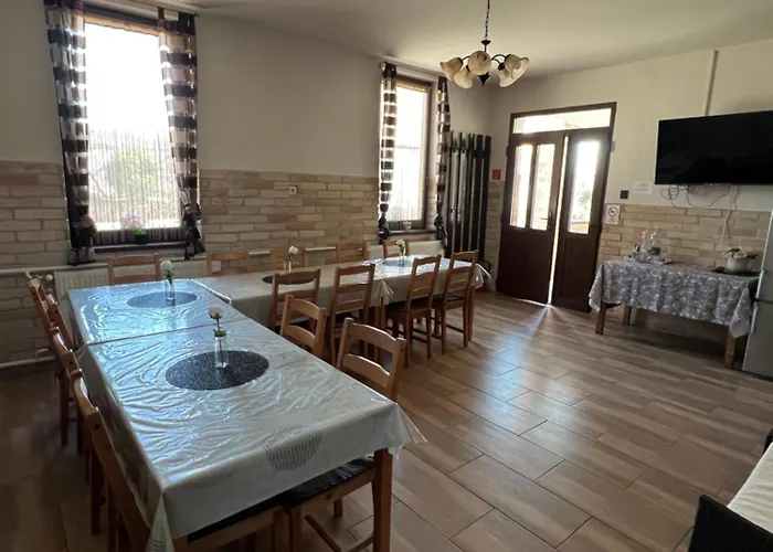 Szilvia Panzio Bed & Breakfast