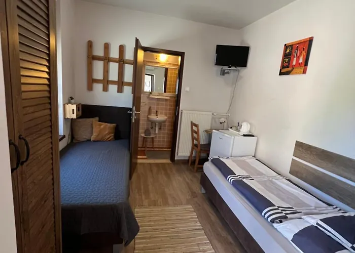 Szilvia Panzio Bed & Breakfast